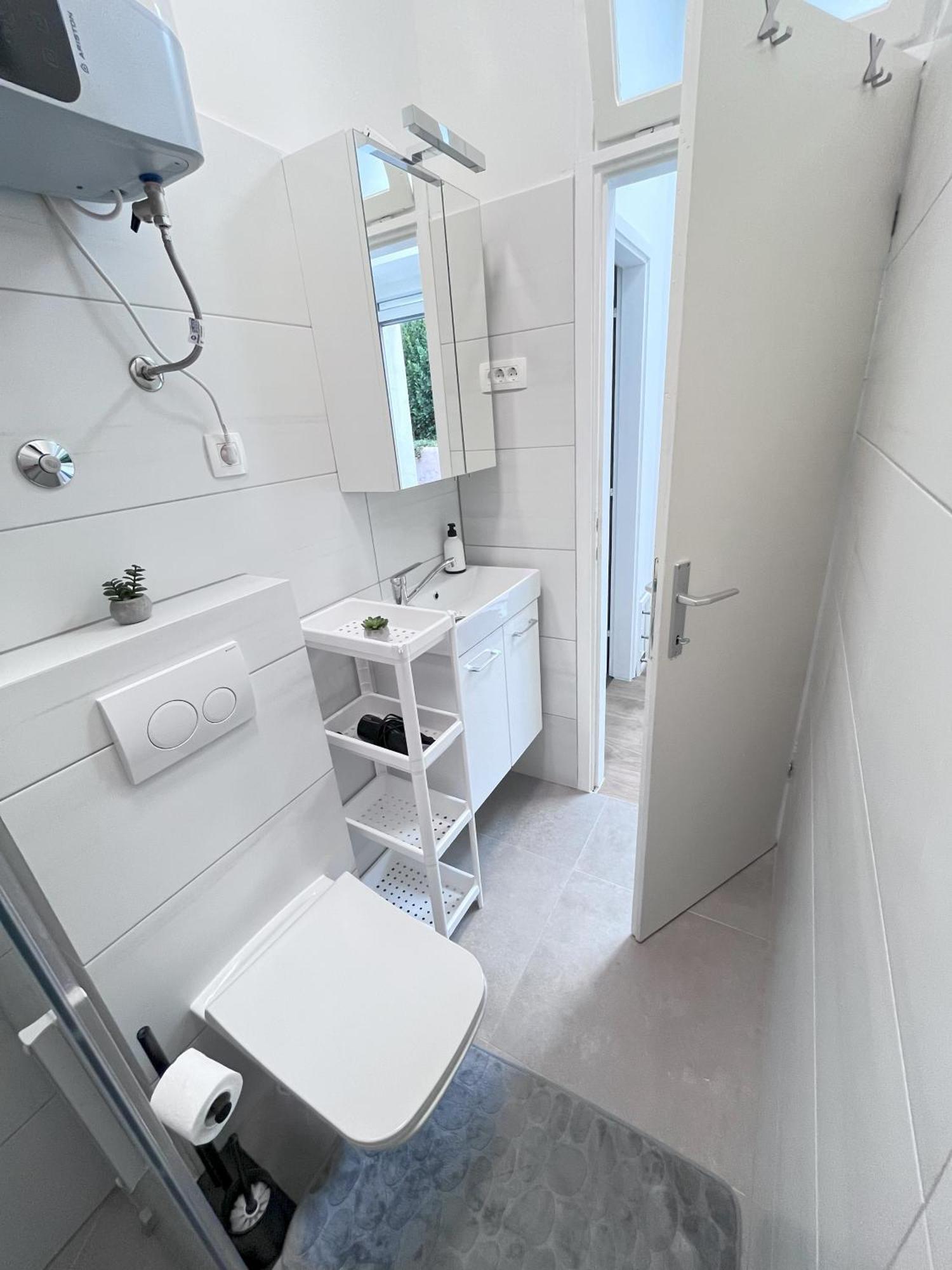 Lingo Apartment
